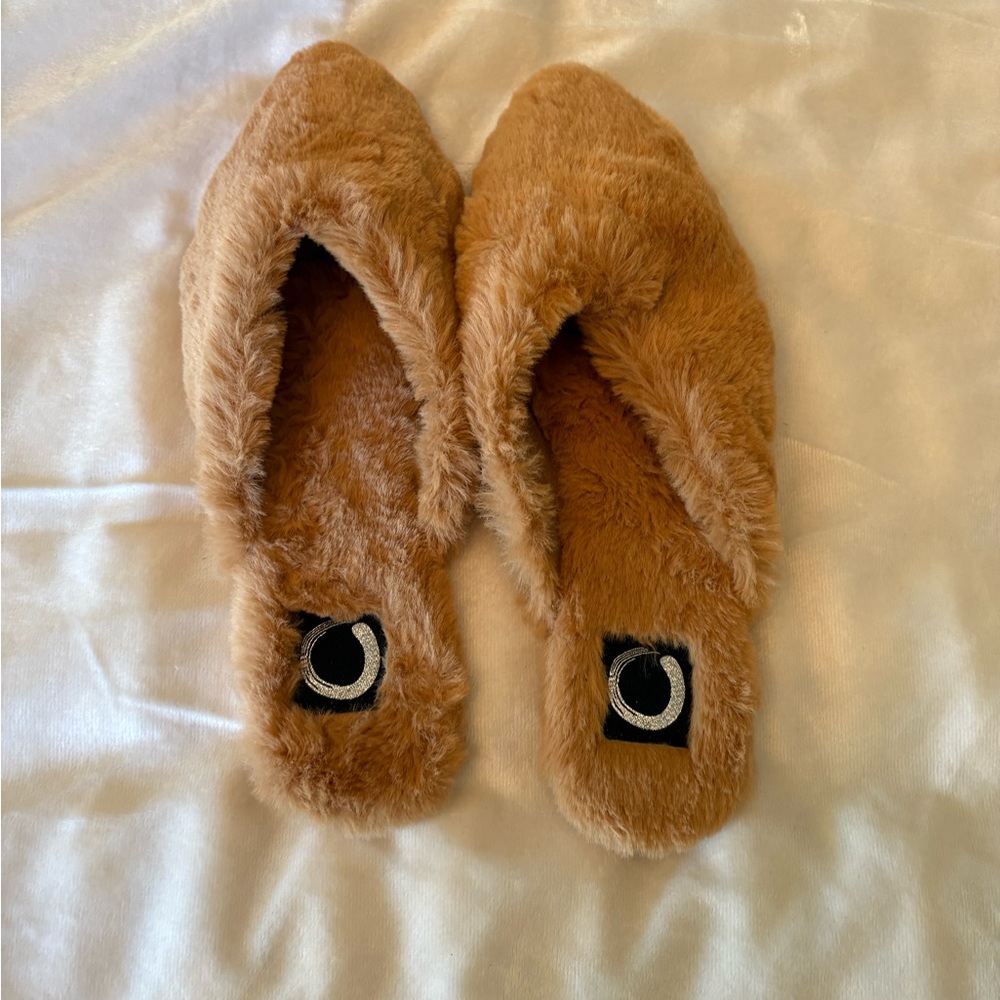 Journee Collection Sundown Faux Fur mule Slippers in Camel